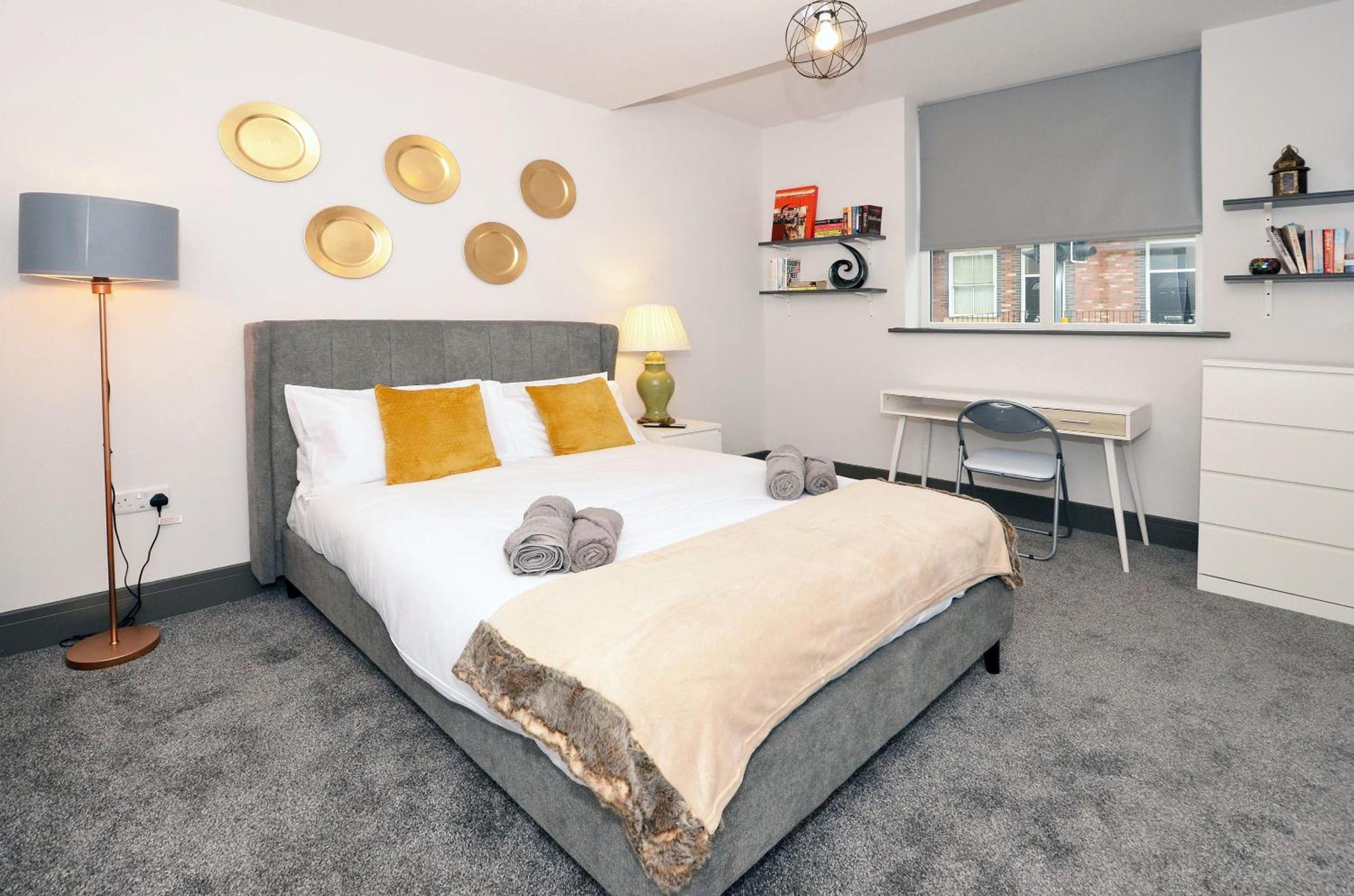 Townhouse Plus @ London Road Stoke エクステリア 写真